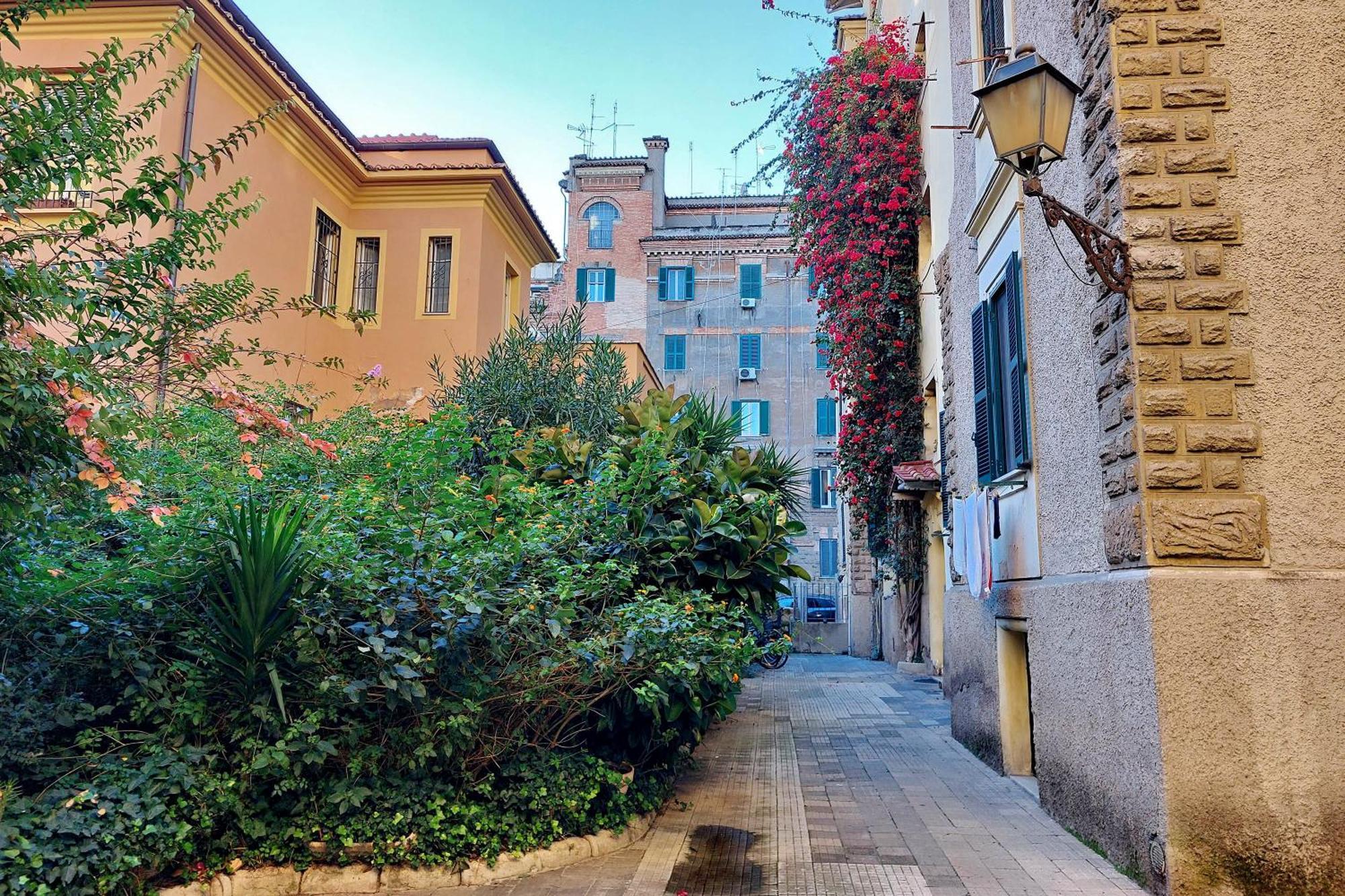 Ych-Brand New Vatican Flat With Terrace Рим Екстериор снимка